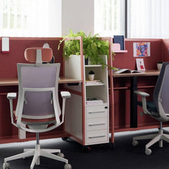 Wariant-E rakstāmgalds ar akustisko sienu un elektriski regulējamu augstumu-Ergostock