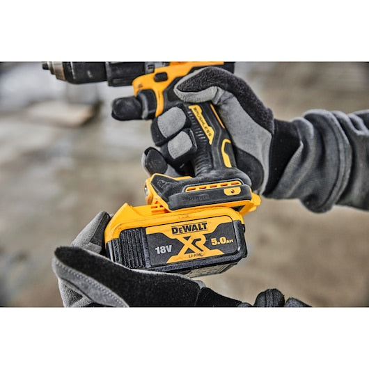 DeWalt DCD805P2T-QW Akumulatora Triecienurbjmašīna 2x5Ah 18V - Ergostock.lv