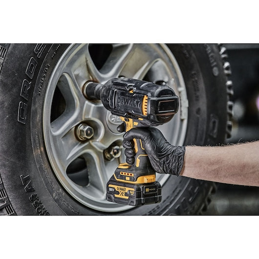 Dewalt XR Akumulatora Triecienuzgriežņu Atslēga 2x5Ah 18V (DCF900P2G-QW) - Ergostock.lv