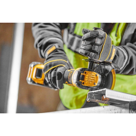 Dewalt XR Akumulatora Leņķa Slīpmašīna 125mm Bez Akumulatora Un Lādētāja 18V (DCG416VSN-XJ) - Ergostock.lv