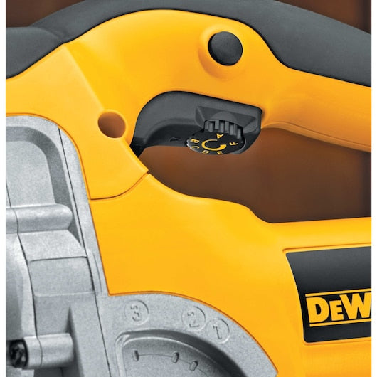 Dewalt Elektriskais Figūrzāģis 700W (DW331K-QS) - Ergostock.lv