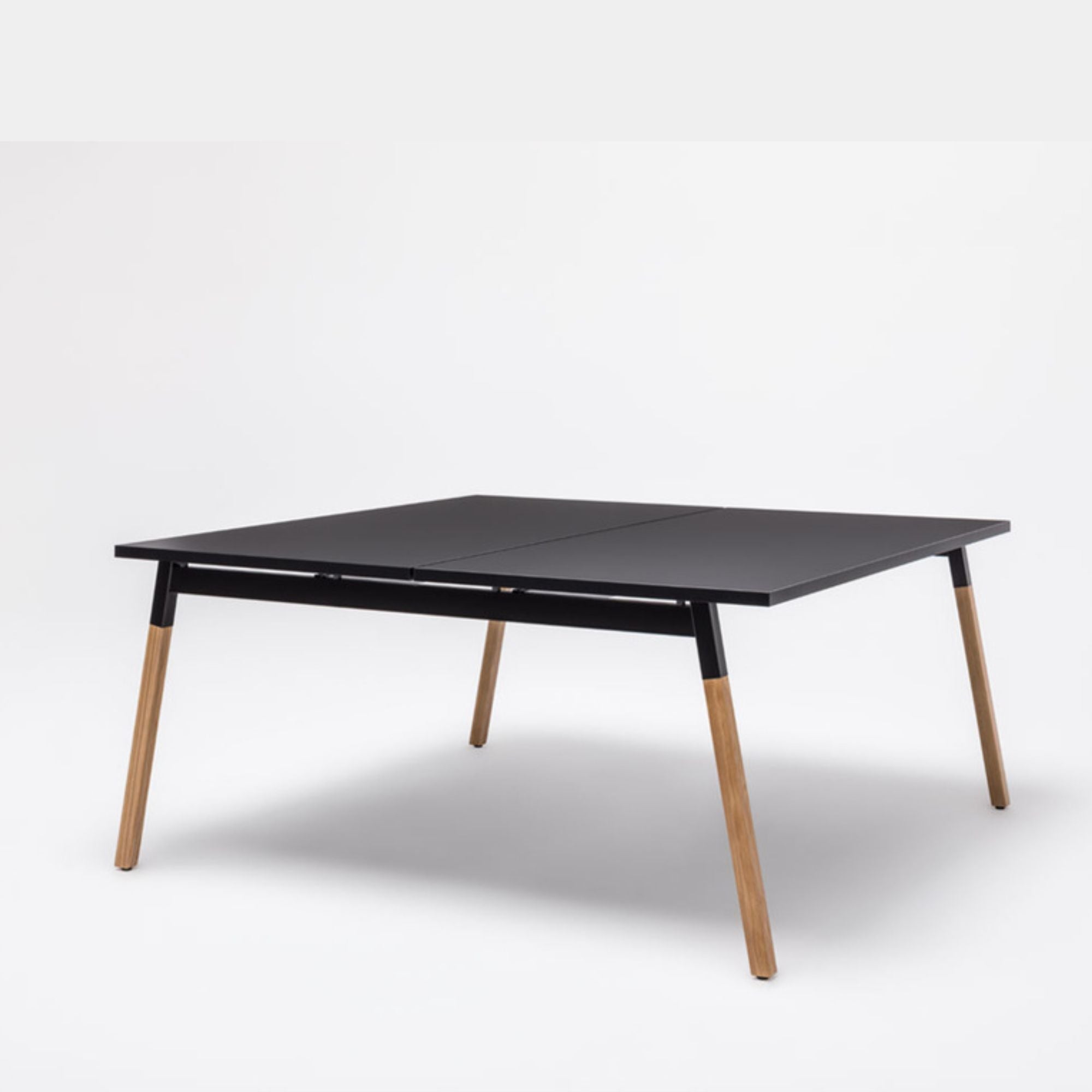 Biroja galds OGI W BENCH 2, mdd, konfigurējams - Ergostock.lv