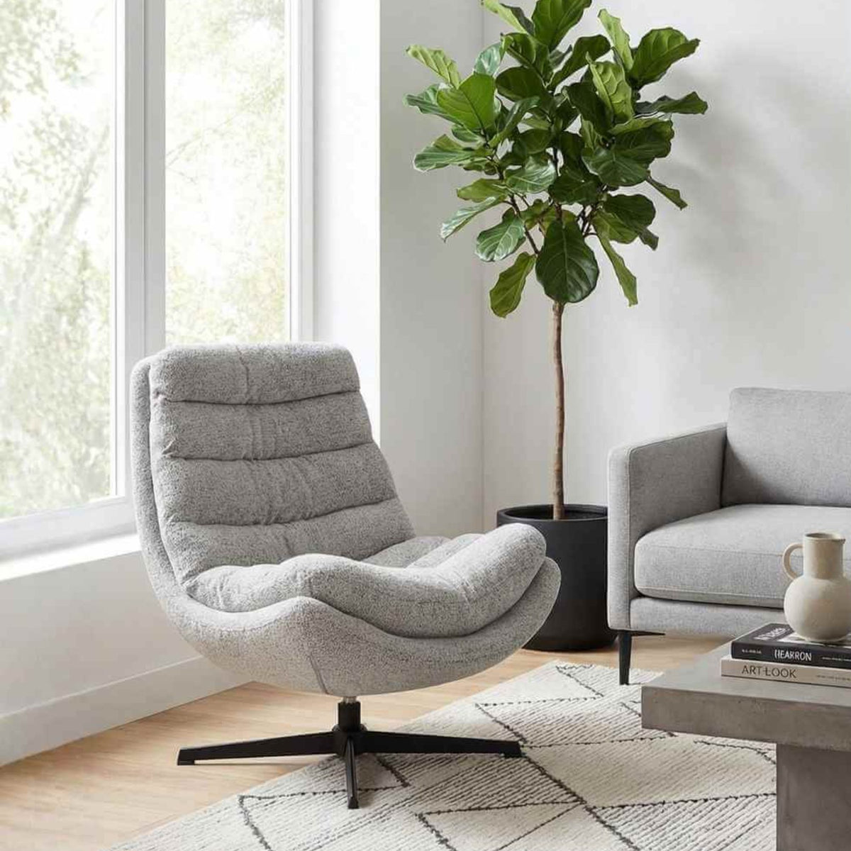 Atpūtas krēsls Calvio Light Grey