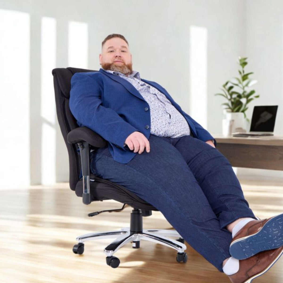 Biroja krēsls BUILDER GEN2 II XXL, melns (līdz 180 kg)