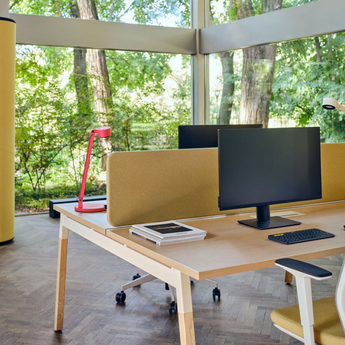 Vadītāju galds VIGA, mdd; konfigurējams - Ergostock.lv