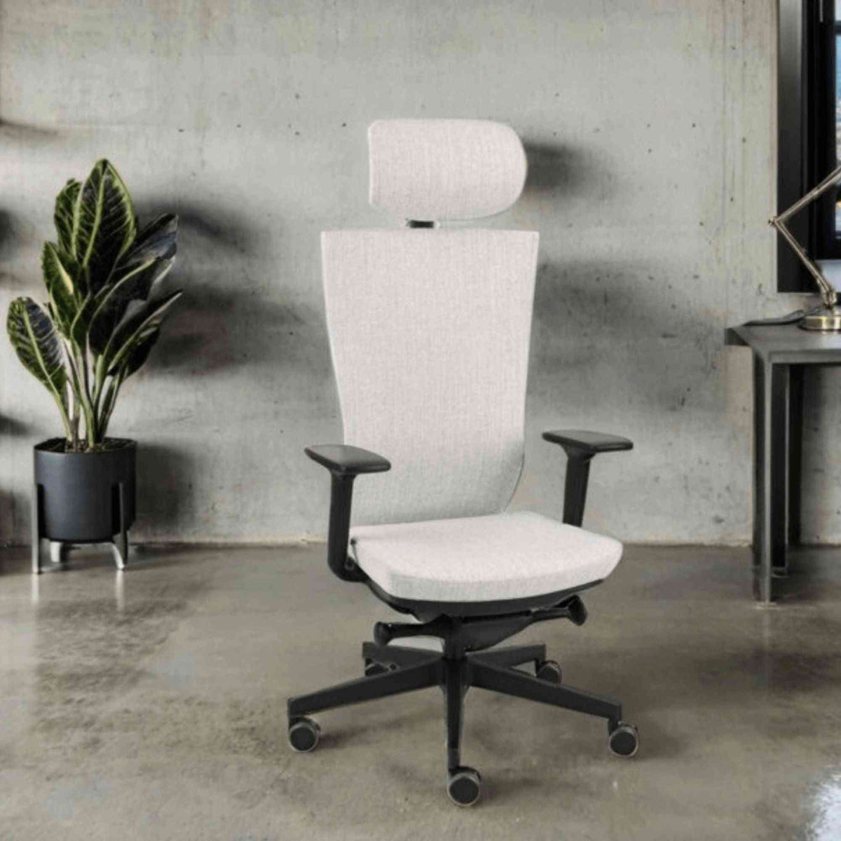 Biroja krēsls Marti BT HD Strong SG06 - Ergostock.lv