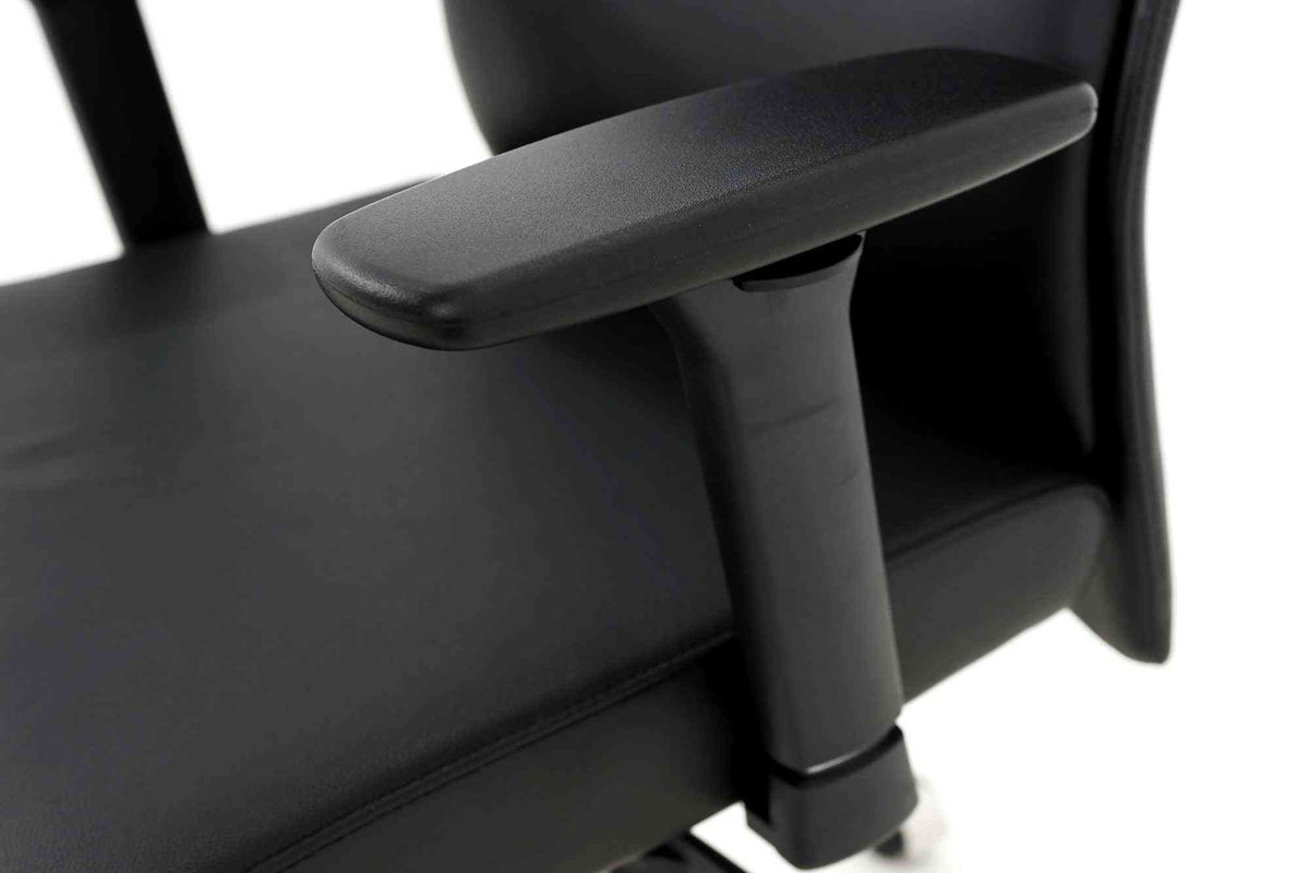 Biroja krēsls MODO Chrome Black Leather OUTLET - Ergostock.lv