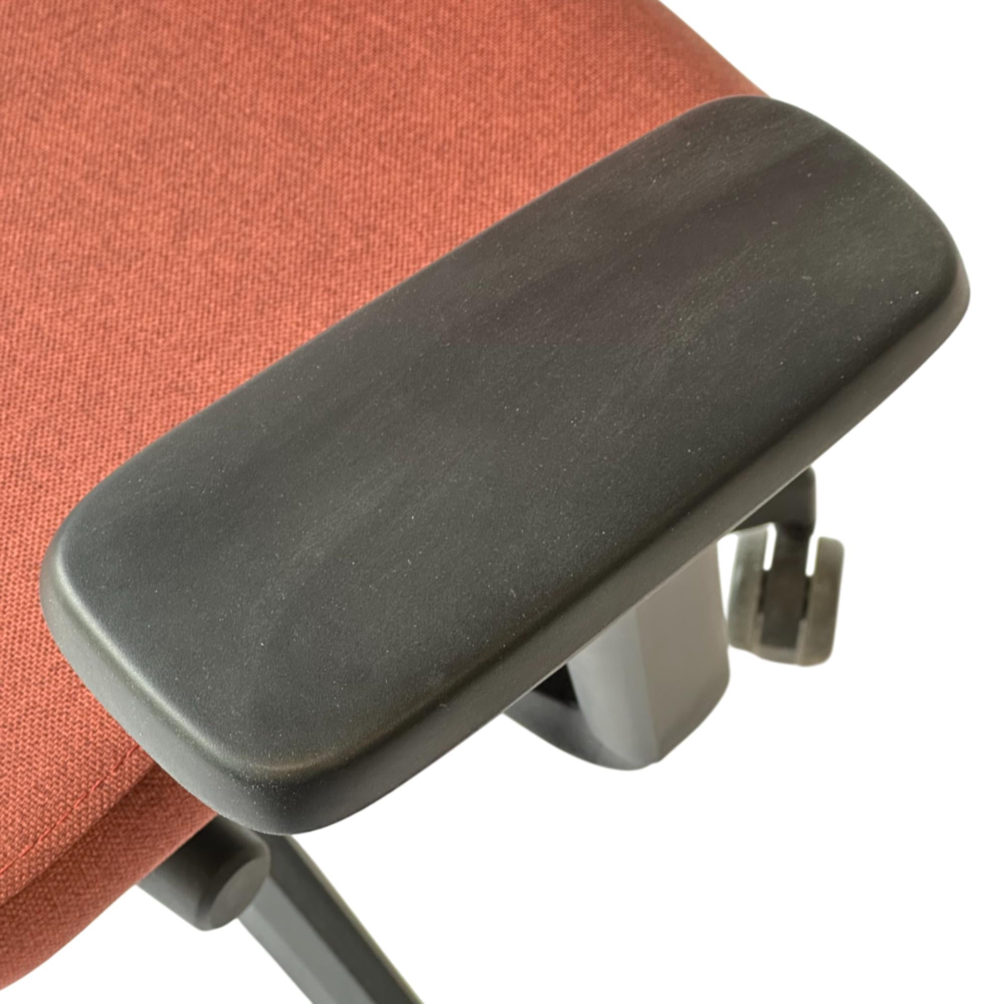 Biroja krēsls Valio BT MD07 OUTLET - Ergostock.lv