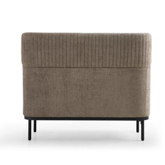 ERGOSTOCK dīvāns Caldera Duo ar galdiņu, bēšs – aizmugures dizains ar vertikālām šuvēm un elegantu apdari, piemērots sabiedriskām telpām.