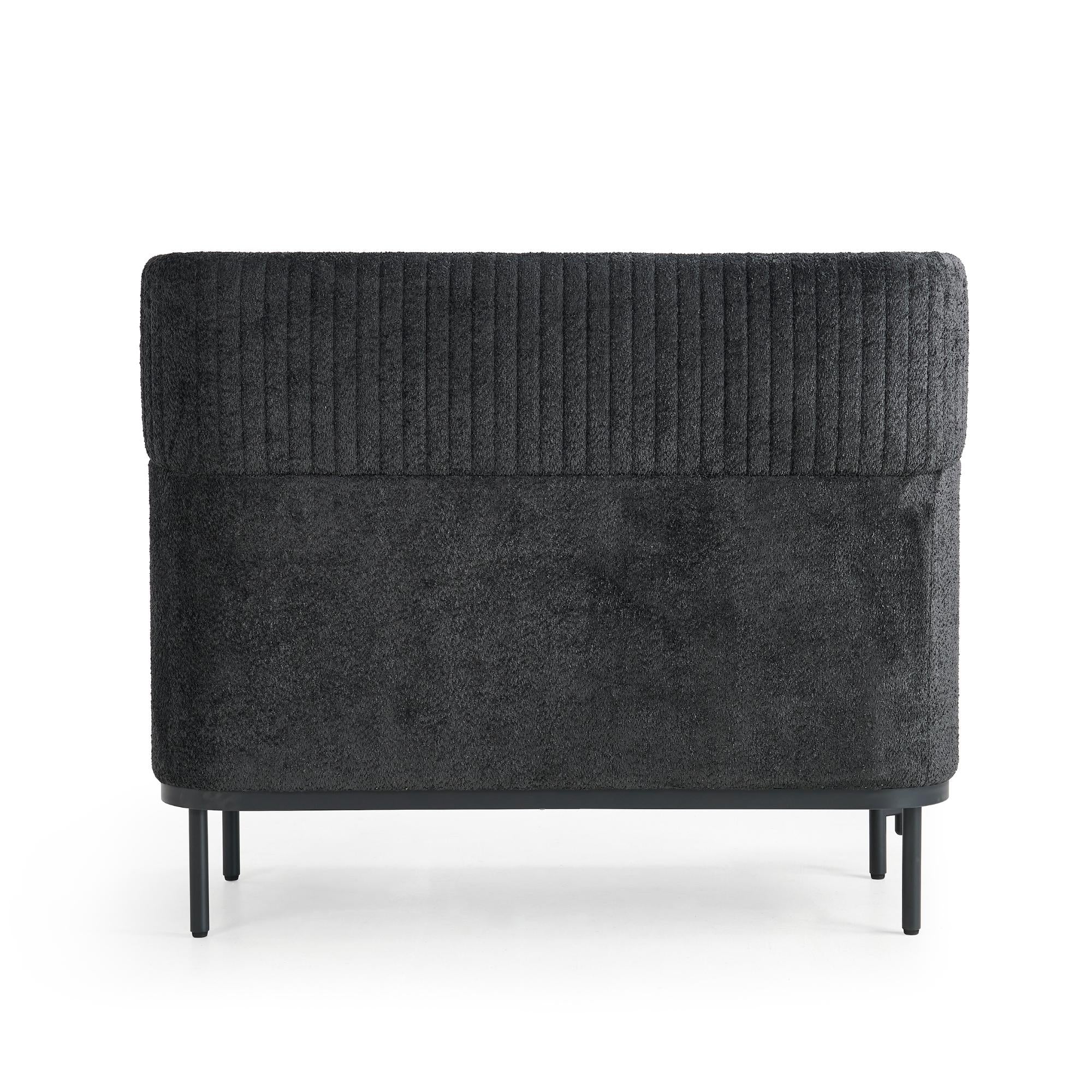 Dīvāns Caldera Duo ar galdiņu, melns no ERGOSTOCK – elegants un funkcionāls mēbeļu risinājums ar mūsdienīgu dizainu un augstu komfortu.