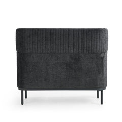 Aizmugures skats uz dīvānu Caldera Duo, melns - ERGOSTOCK ar dekoratīvu šuvumu un kvalitatīvu apdari, ideāli biroja interjeram.