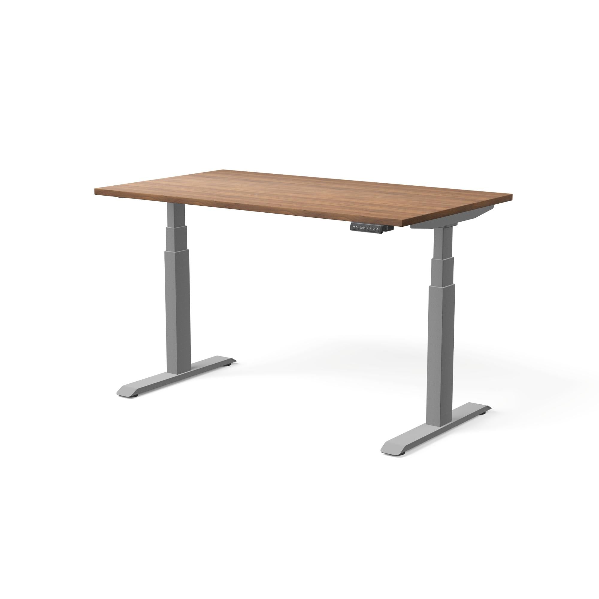 Elektriski augstumā regulējams galds MOVE PRO II, galda virsmas krāsa Riekstkoks, galda statīva tonis Sudraba, izmērs 140 x 80 cm