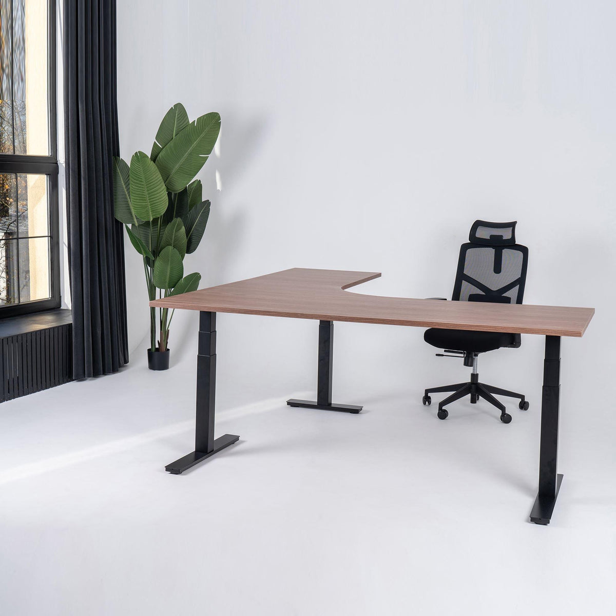 Elektriski augstumā regulējams galds Prestige Line L forma 200 cm x 120 cm