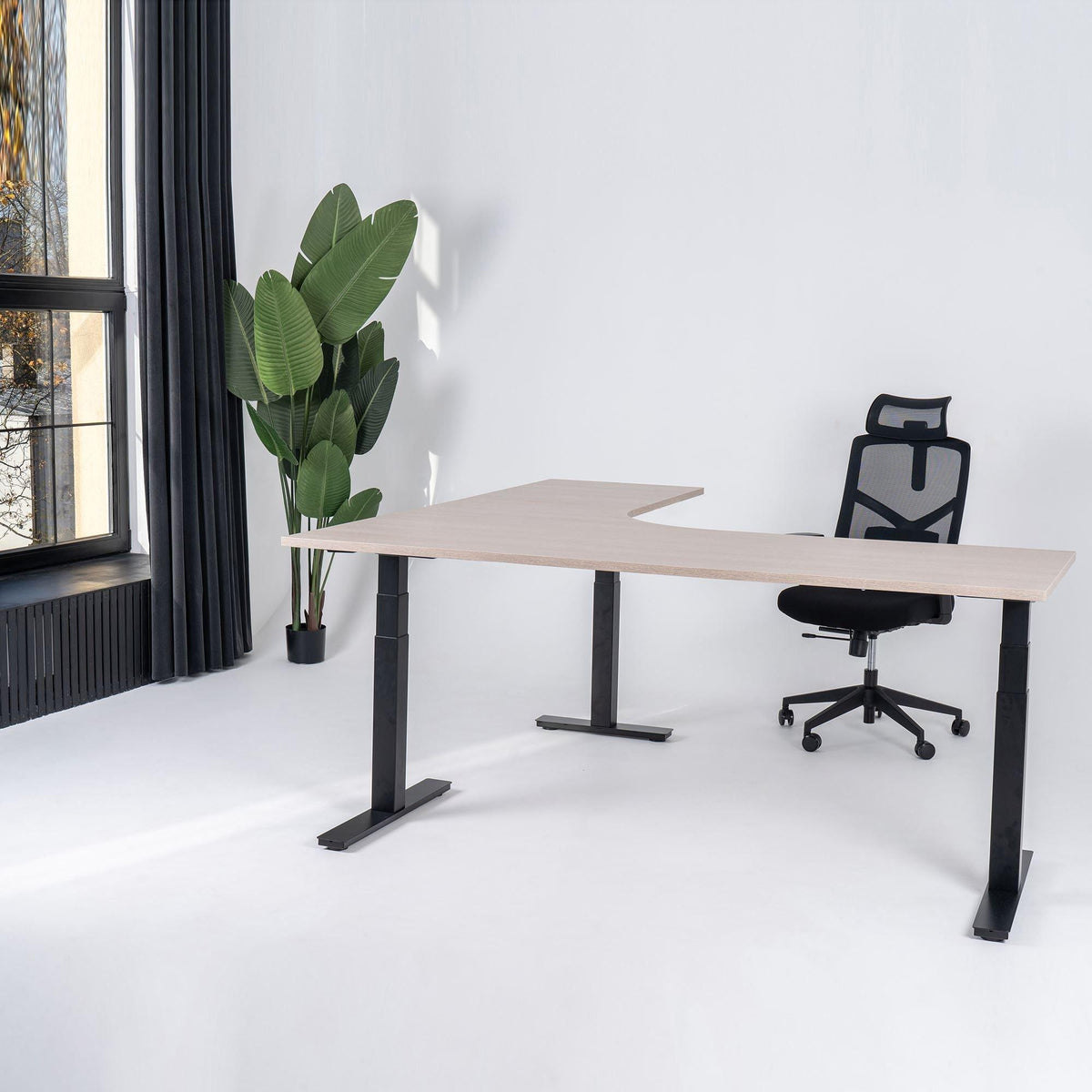 Elektriski augstumā regulējams galds Prestige Line L forma 200 cm x 120 cm