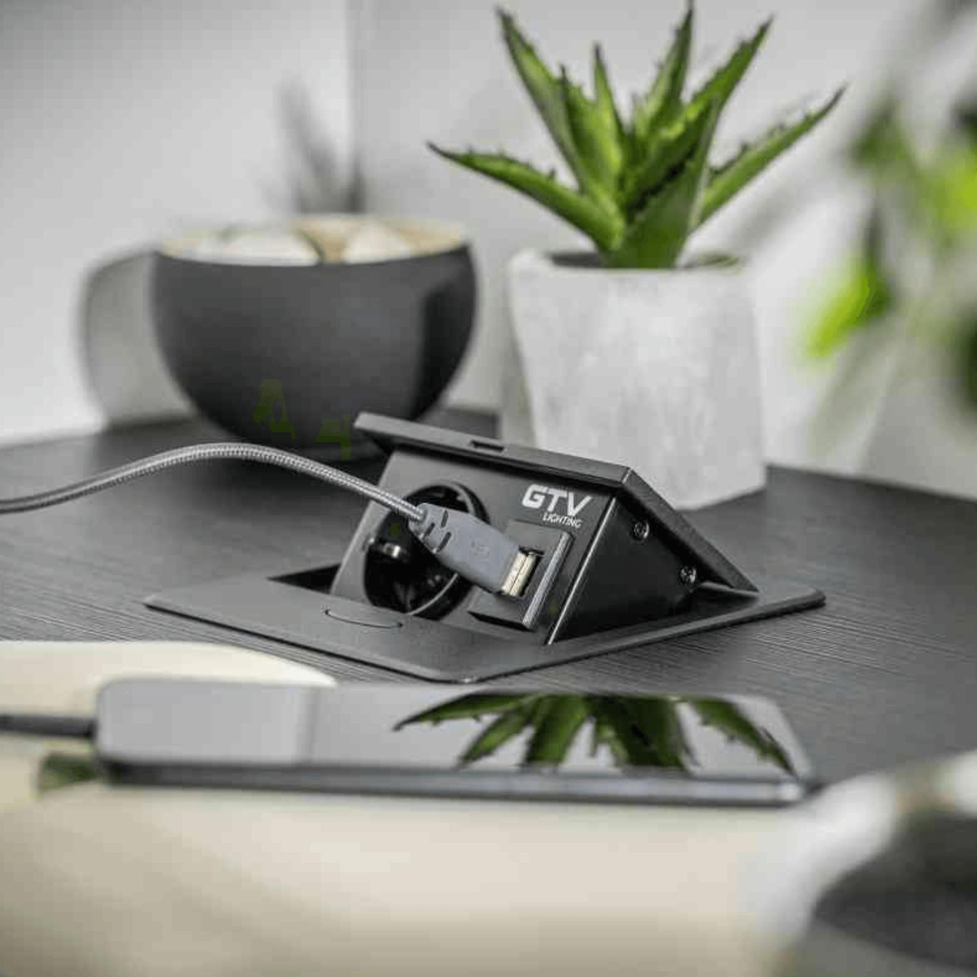 Iebūvējams Rozešu bloks AVARO, 1x SCHUKO, 2x USB A - Ergostock.lv