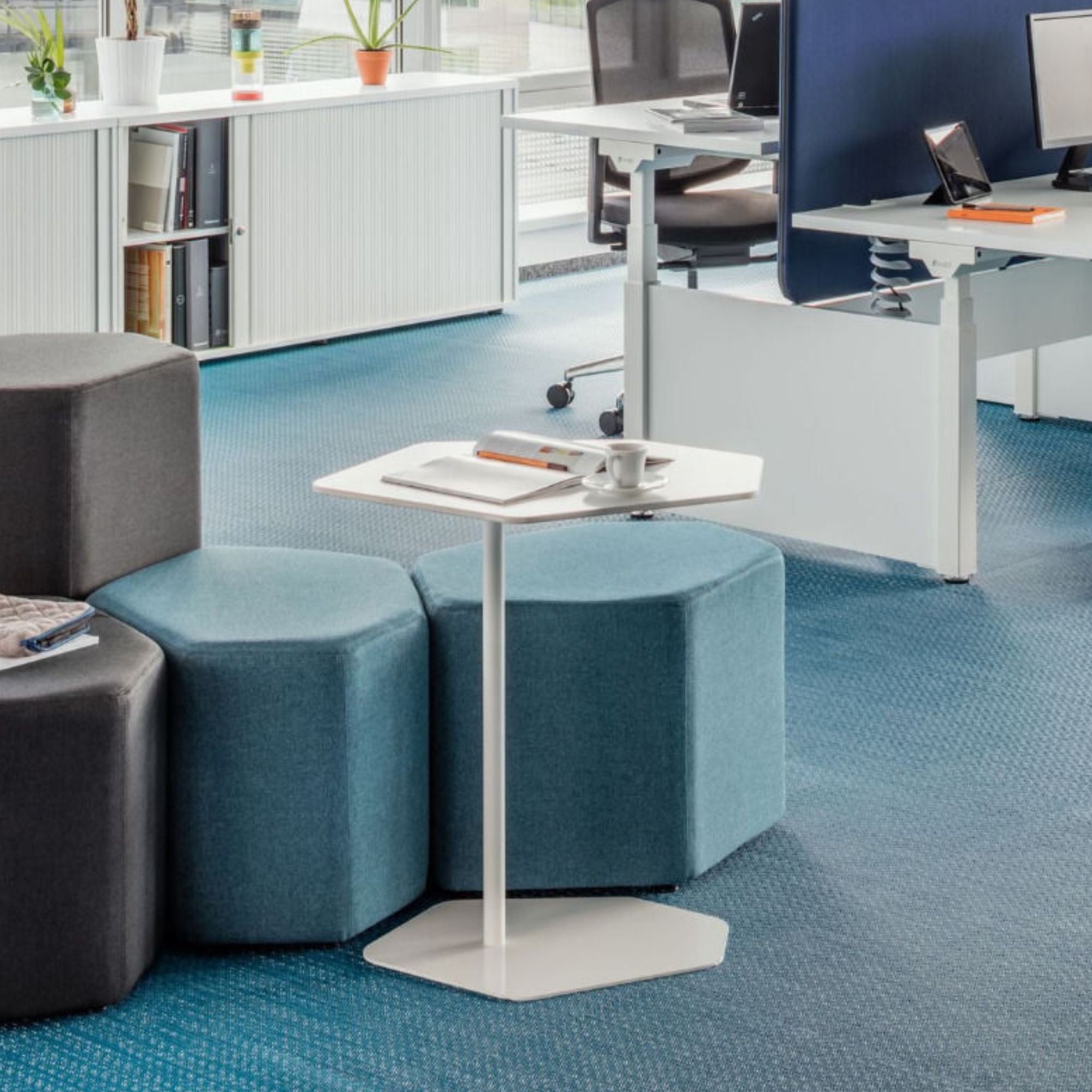 Kafijas galdiņš BAZALTO, 650 x 500 mm, augstums 670 mm, konfigurējams-Ergostock