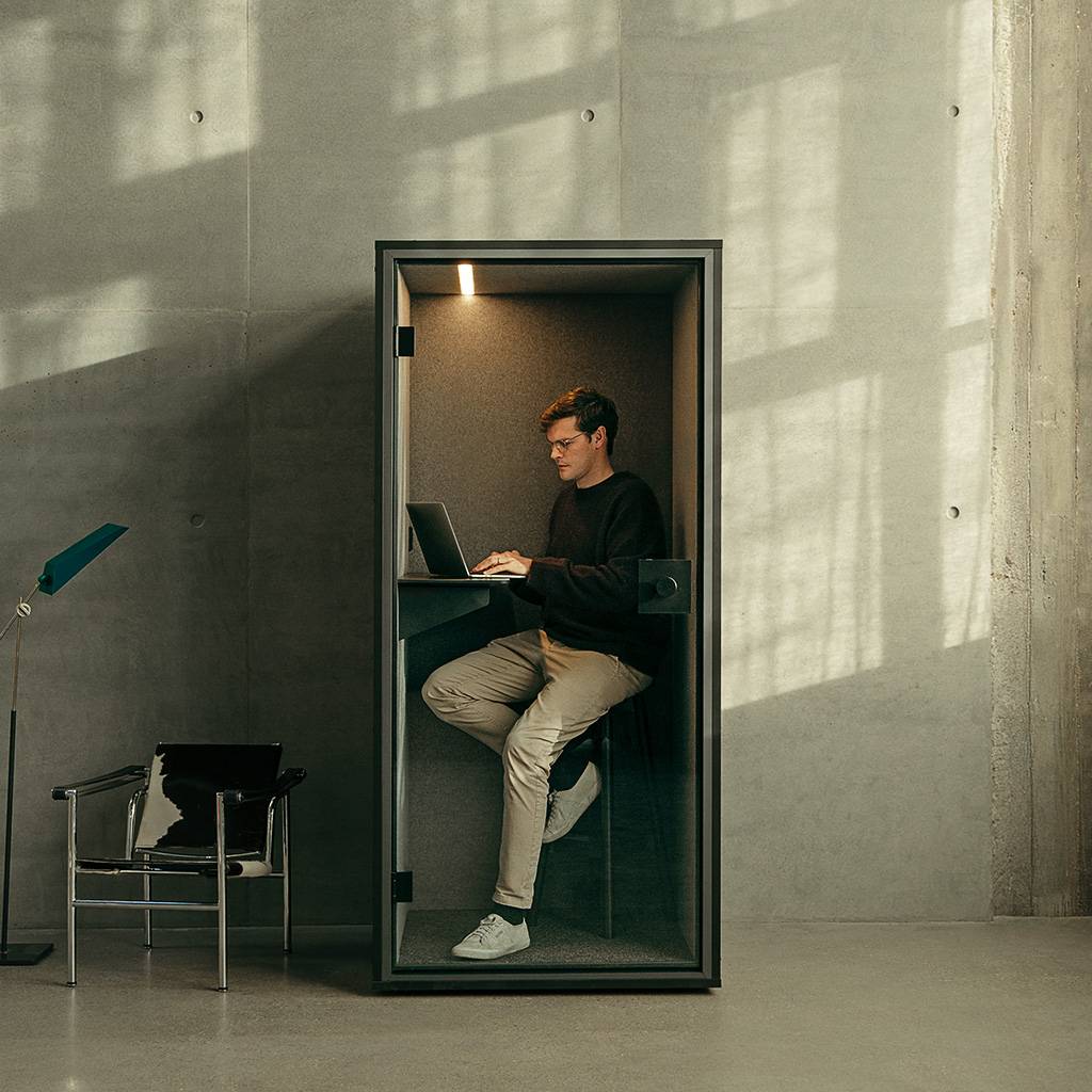 Klusuma kabīne Berlin Acoustics Focus Black, konfigurējama