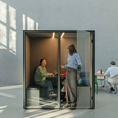 Klusuma kabīne Berlin Acoustics Meet Black, konfigurējama