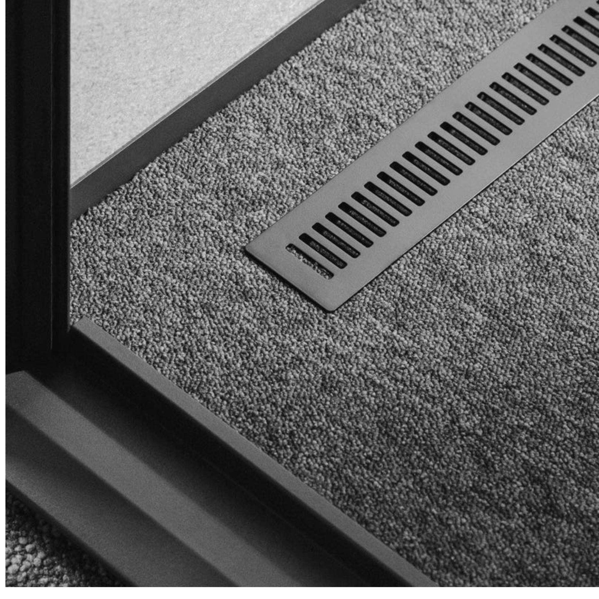 Klusuma kabīne JETSON S1, MUTE DESIGN, konfigurējama - Ergostock.lv