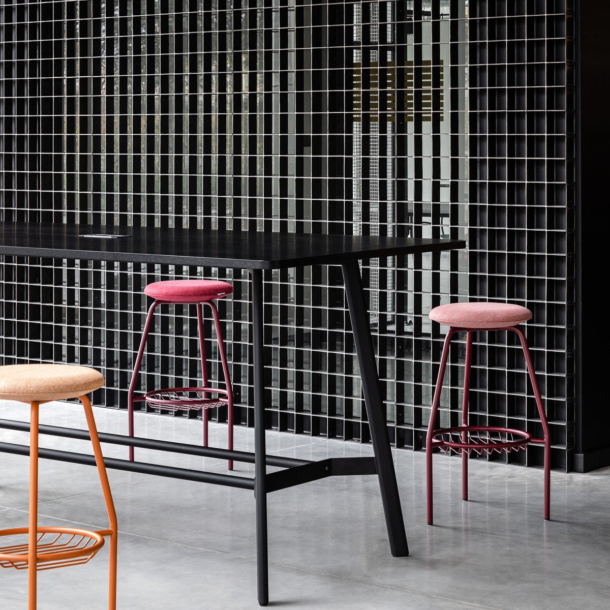 Konferenču galds MINIMUS HIGH, 240 cm x 110 cm, konfigurējams-Ergostock