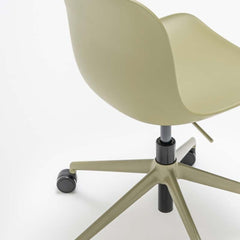 Konferenču krēsls Baltic 2 BLK1P22, konfigurējams