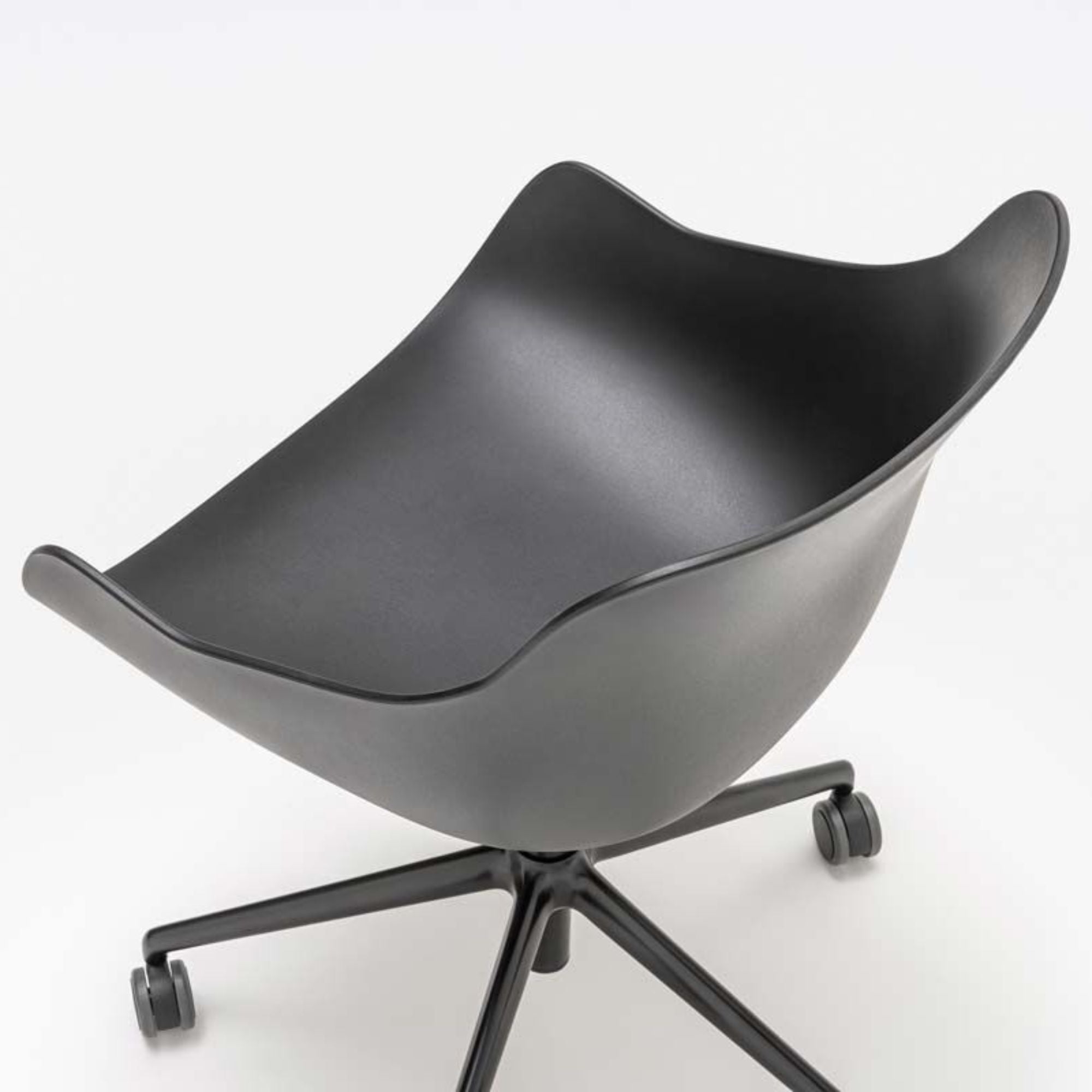 Konferenču krēsls Baltic BL1P22, ar augstuma regulāciju, konfigurējams