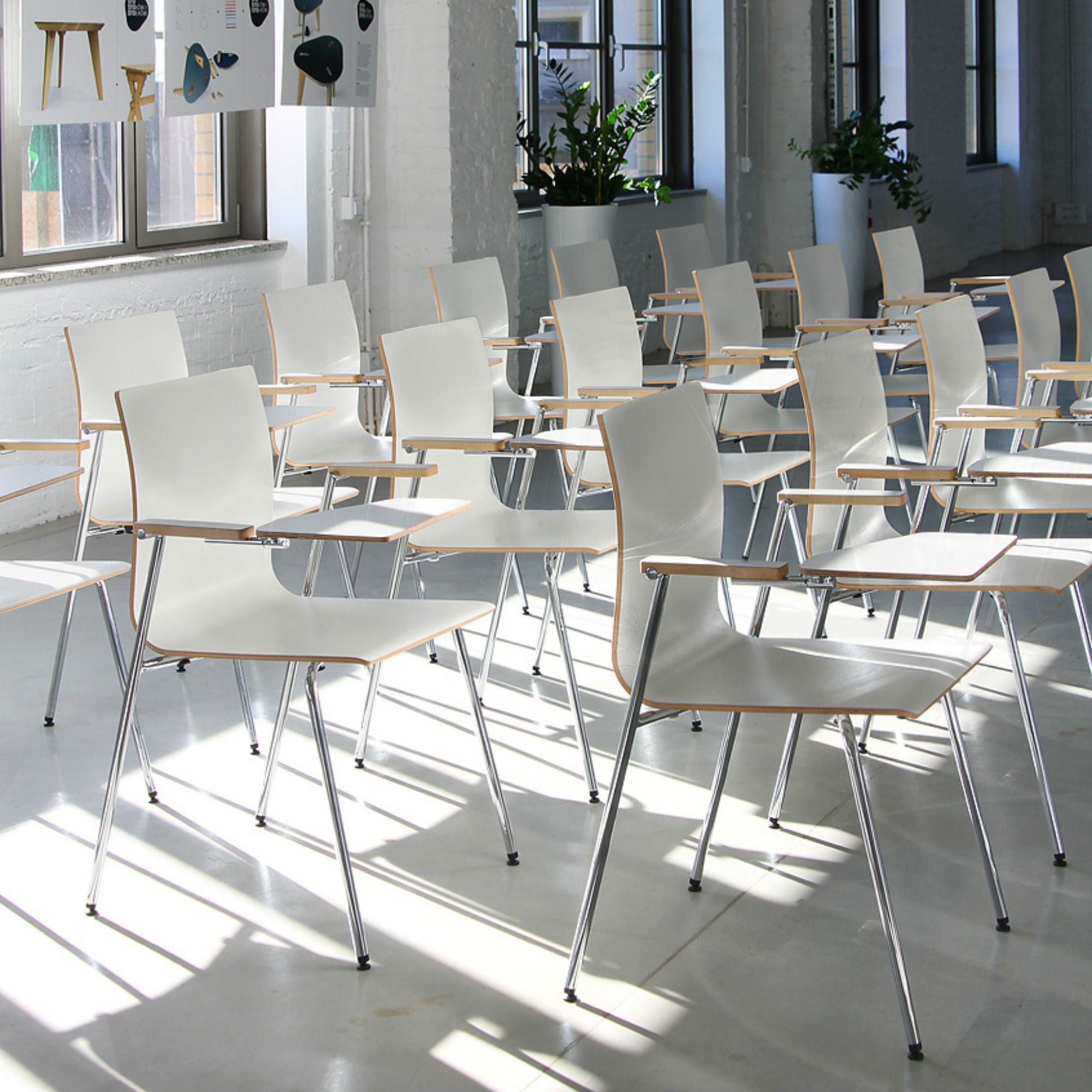 Krēsls ORTE 220, BEJOT:, konfigurējams