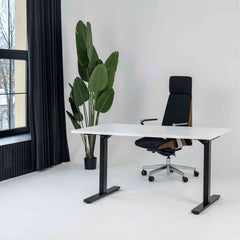 Manuāli augstumā regulējams galds Handle Line - Ergostock.lv