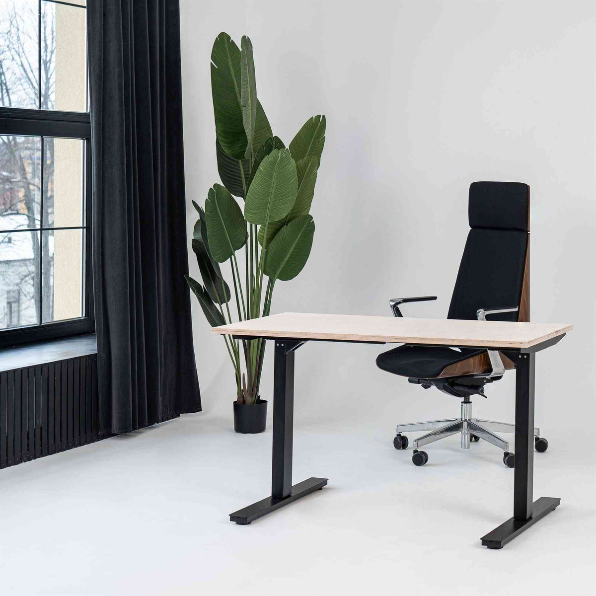 Manuāli augstumā regulējams galds Handle Line - Ergostock.lv