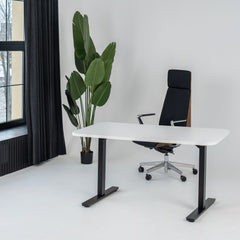 Manuāli augstumā regulējams galds Handle Line Flexx, ar noapaļotiem stūriem - Ergostock.lv