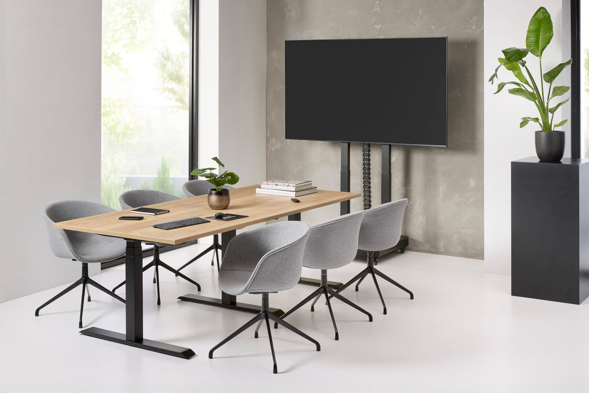 Mobils TV/monitora stends, 40- 85 collu iekārtām, augstumā regulējams, ar pulti