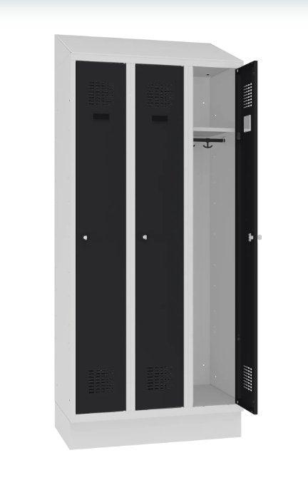 Garderobes skapis Sloping TOP ar cokolu 3 nodalījumi-Ergostock